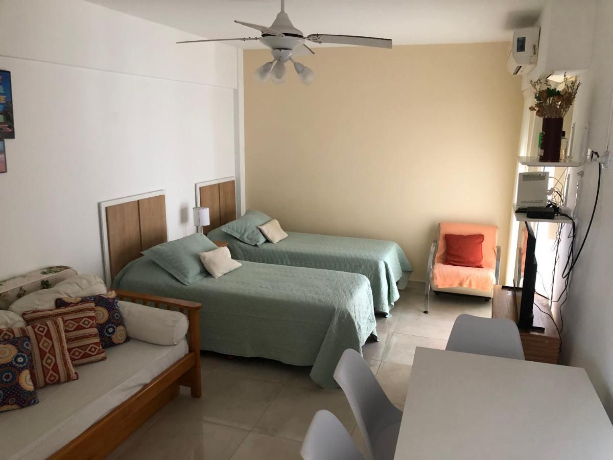 1 Ambiente Bien Ubicado Almagro. Hospital Italiano Apartment *